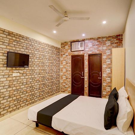 Hotel O Blue Vibes Meerut Esterno foto